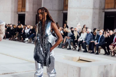 Look 32